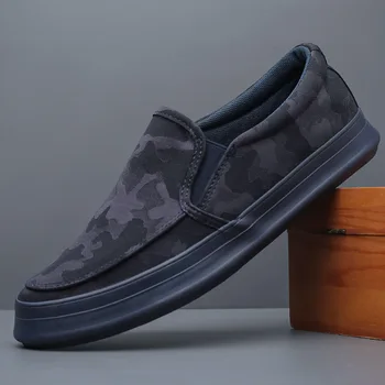 Чисто нов мъжки вулканизированная обувки, дишаща камуфляжные парусиновые лоферы, мъжки дизайнерски обувки на равна подметка в британския стил M22420